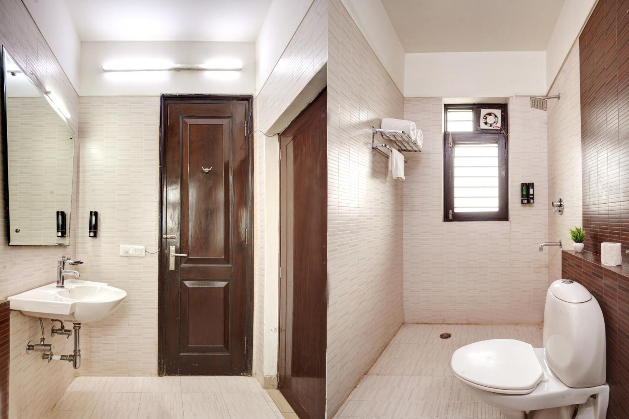 Nexhub Stay - Huda City Centre Gurgaon Exterior photo