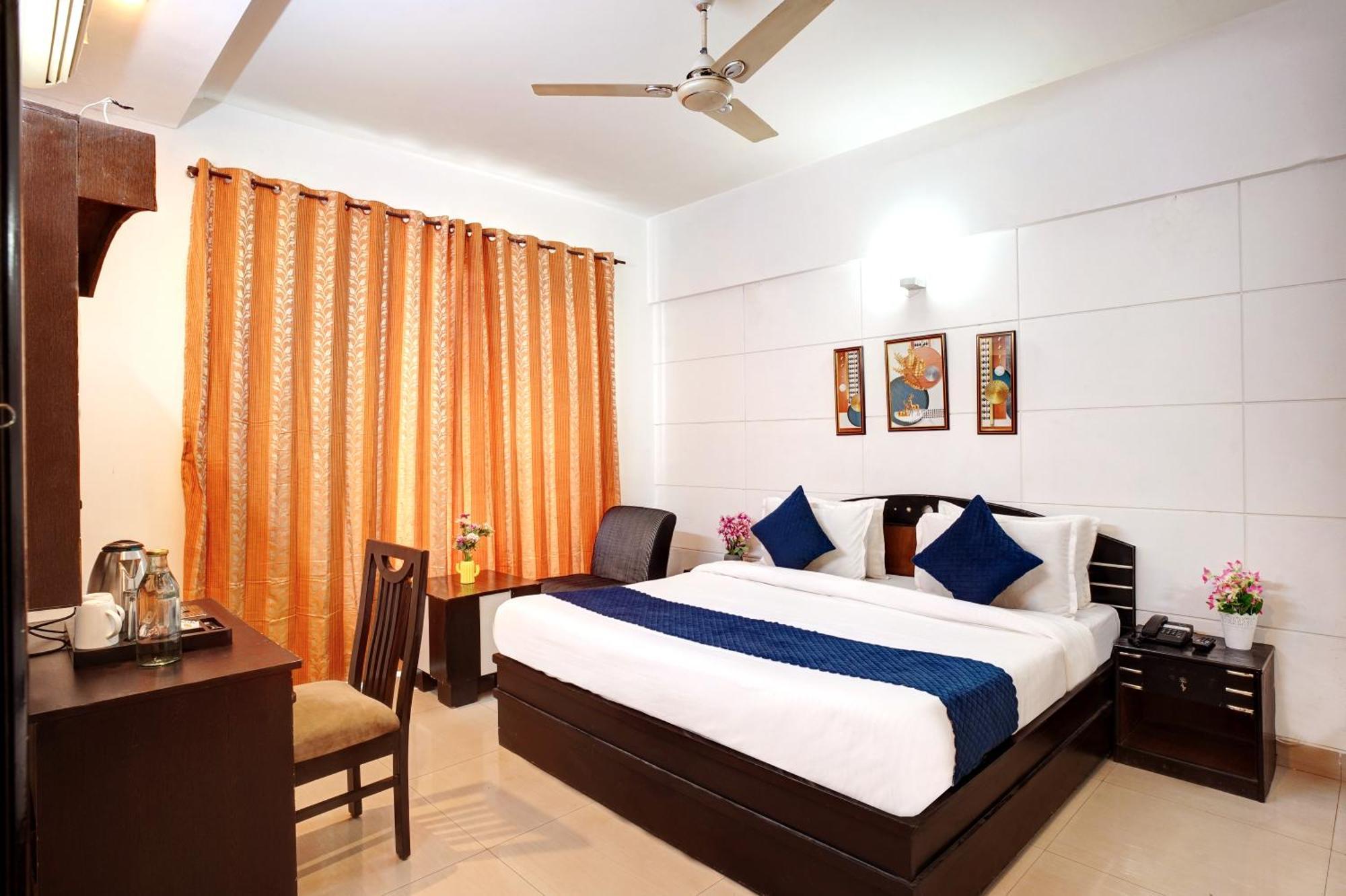 Nexhub Stay - Huda City Centre Gurgaon Exterior photo