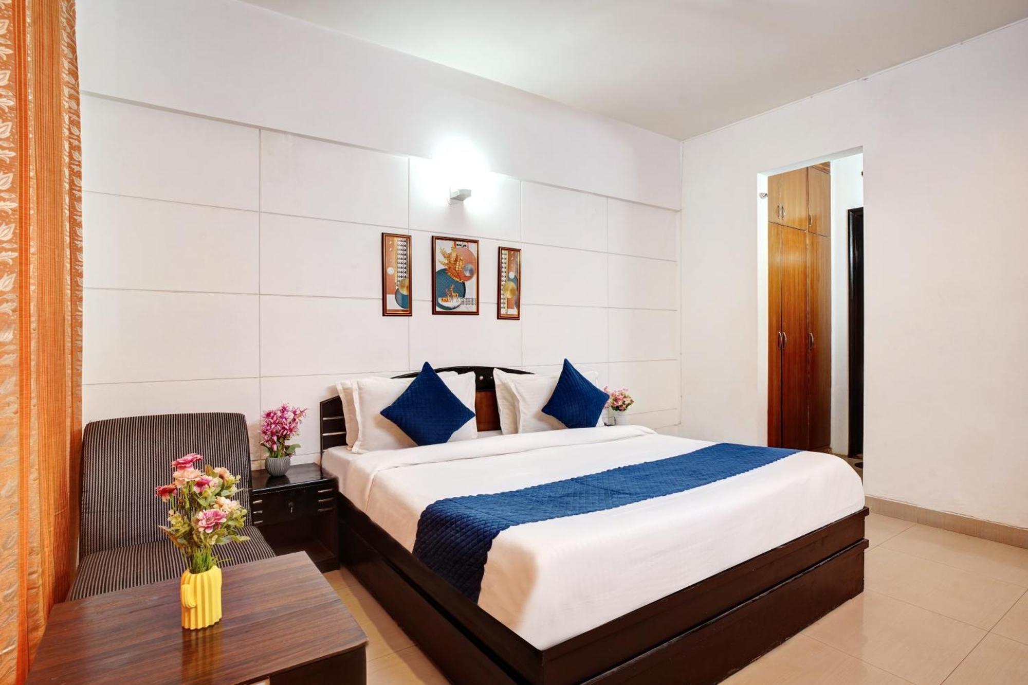 Nexhub Stay - Huda City Centre Gurgaon Exterior photo
