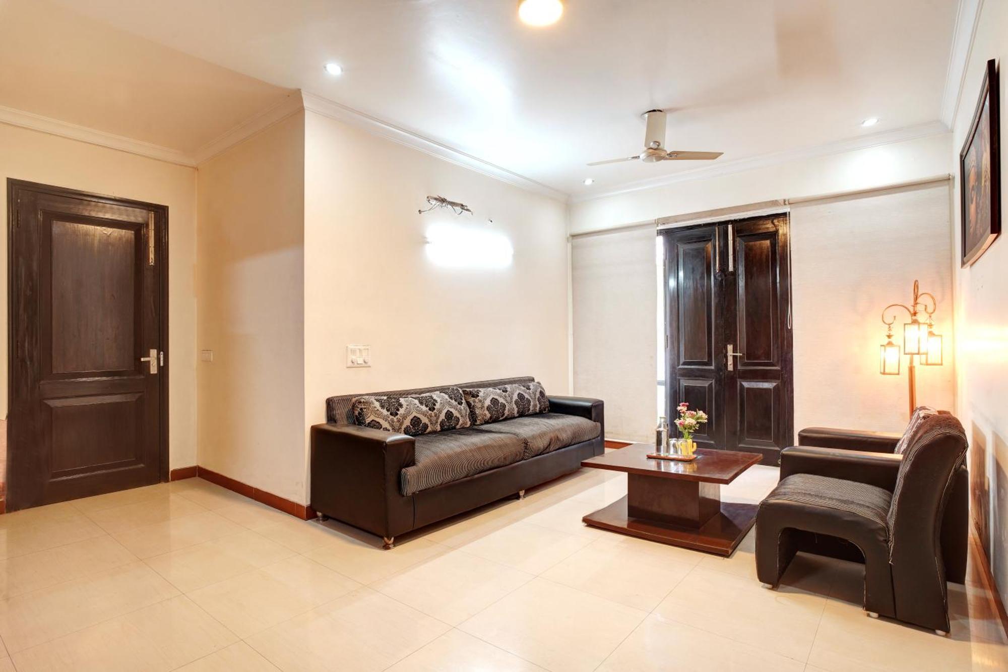 Nexhub Stay - Huda City Centre Gurgaon Exterior photo