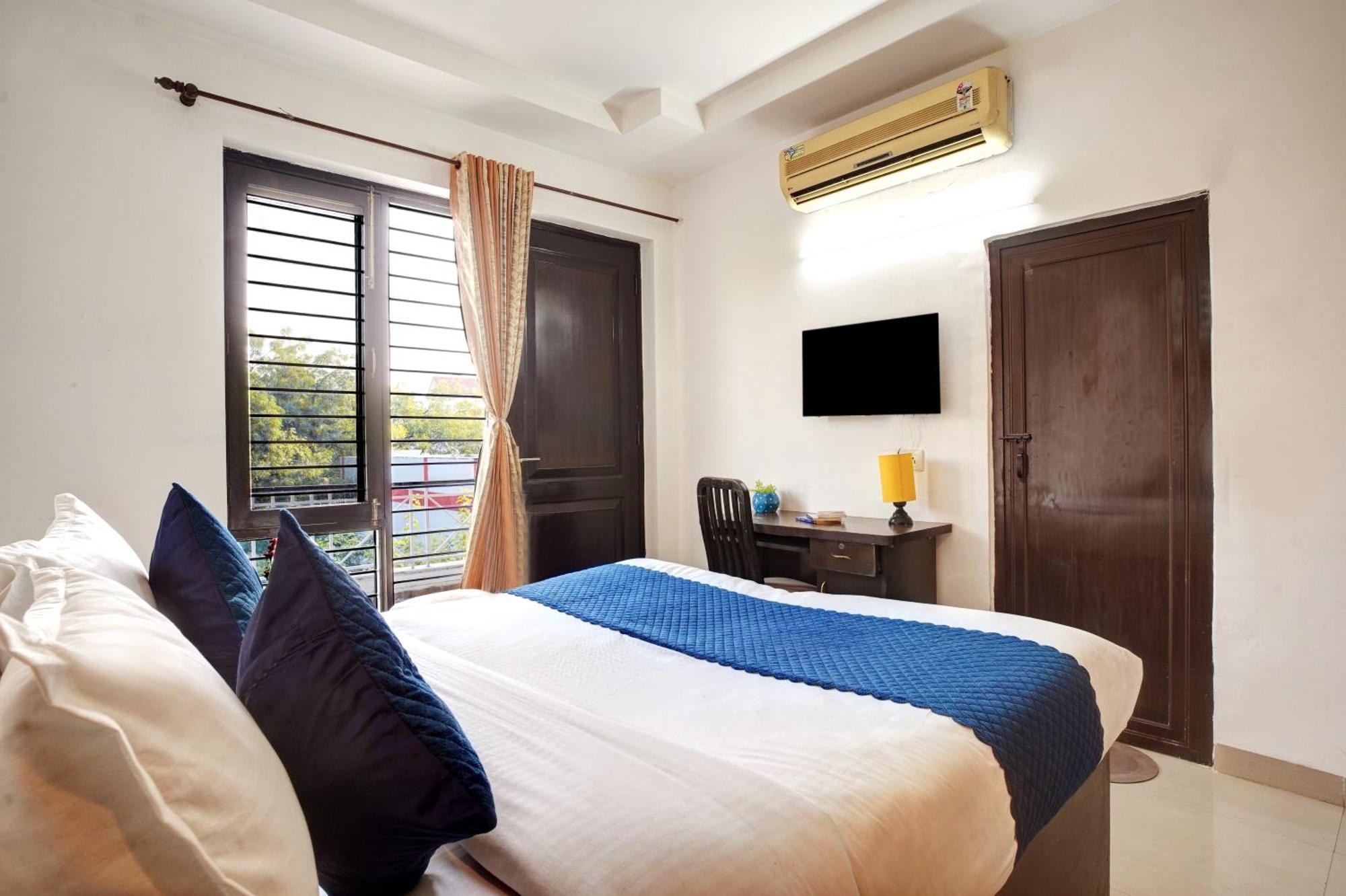 Nexhub Stay - Huda City Centre Gurgaon Exterior photo