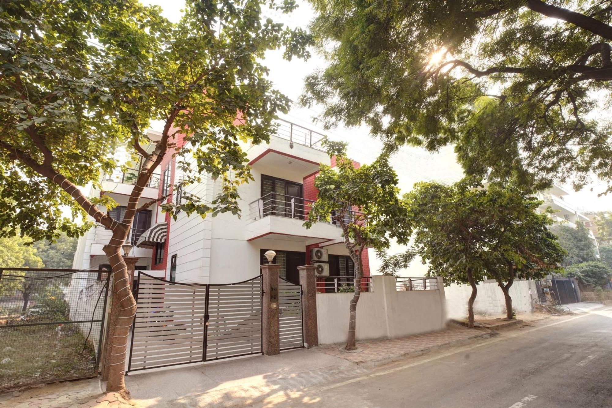Nexhub Stay - Huda City Centre Gurgaon Exterior photo
